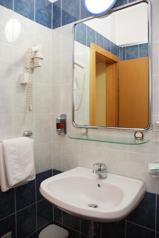 Hotel Cubic Laktaši Εξωτερικό φωτογραφία