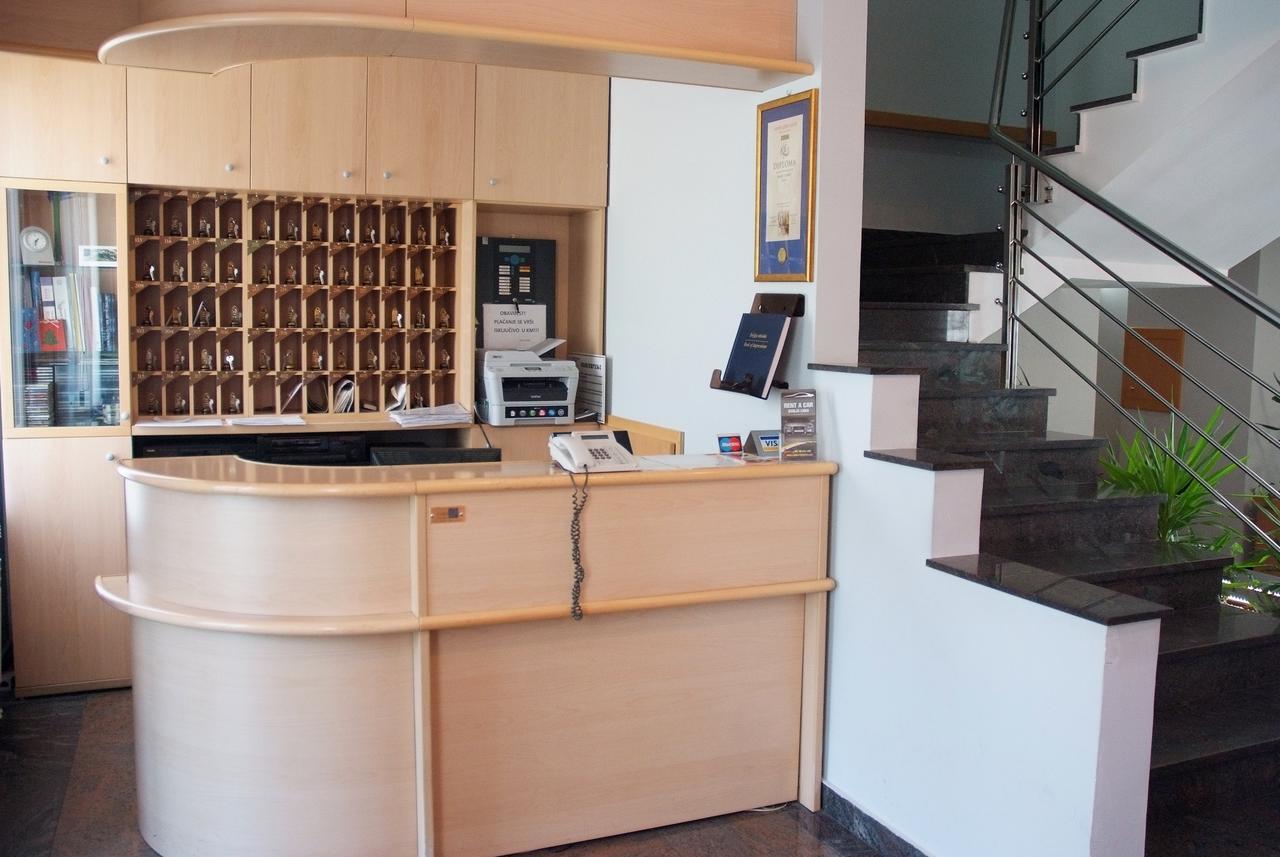 Hotel Cubic Laktaši Εξωτερικό φωτογραφία